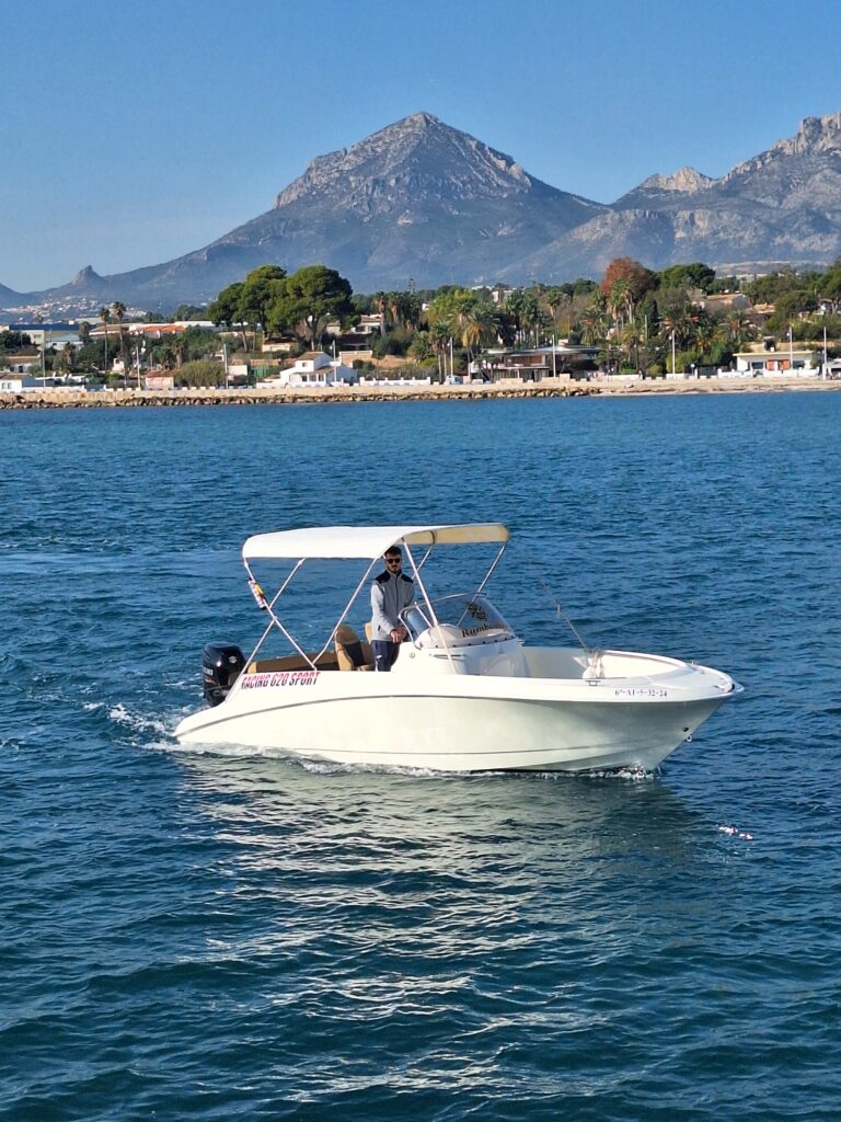 Qué barco alquilar en Altea según tu plan 1